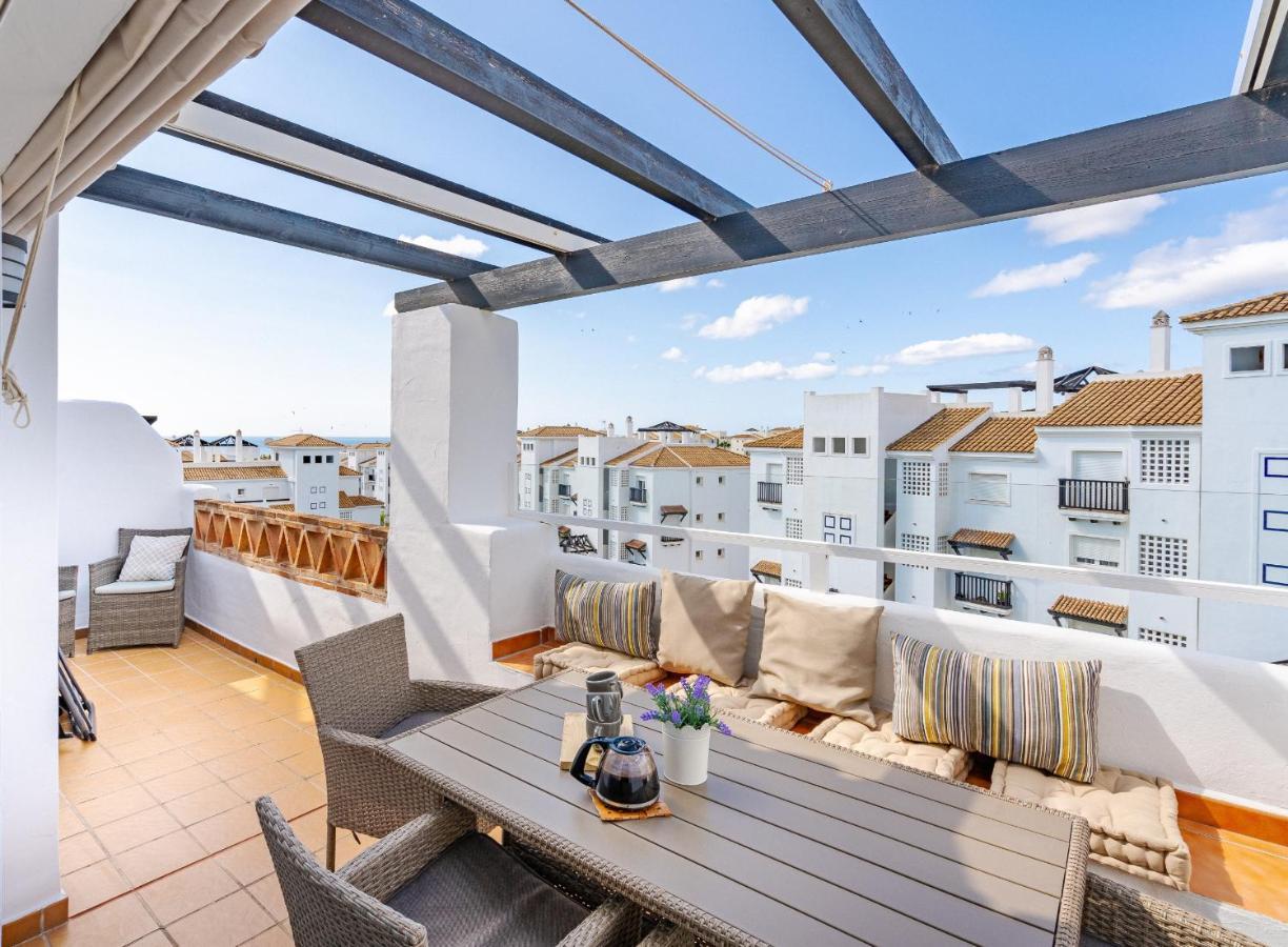 11 Modern Apt With Sea Views, Two Poolareas, Close To Parks & Beaches Manilva Apartamento Exterior foto